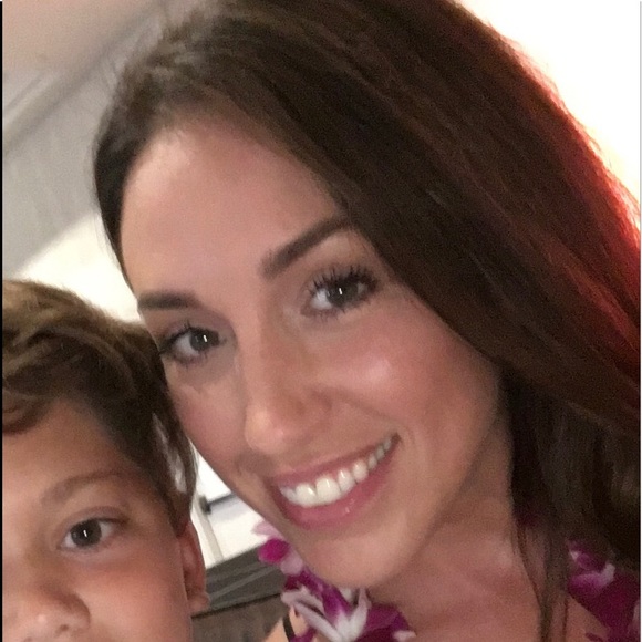 Meet your Posher - Picture 2 of 2